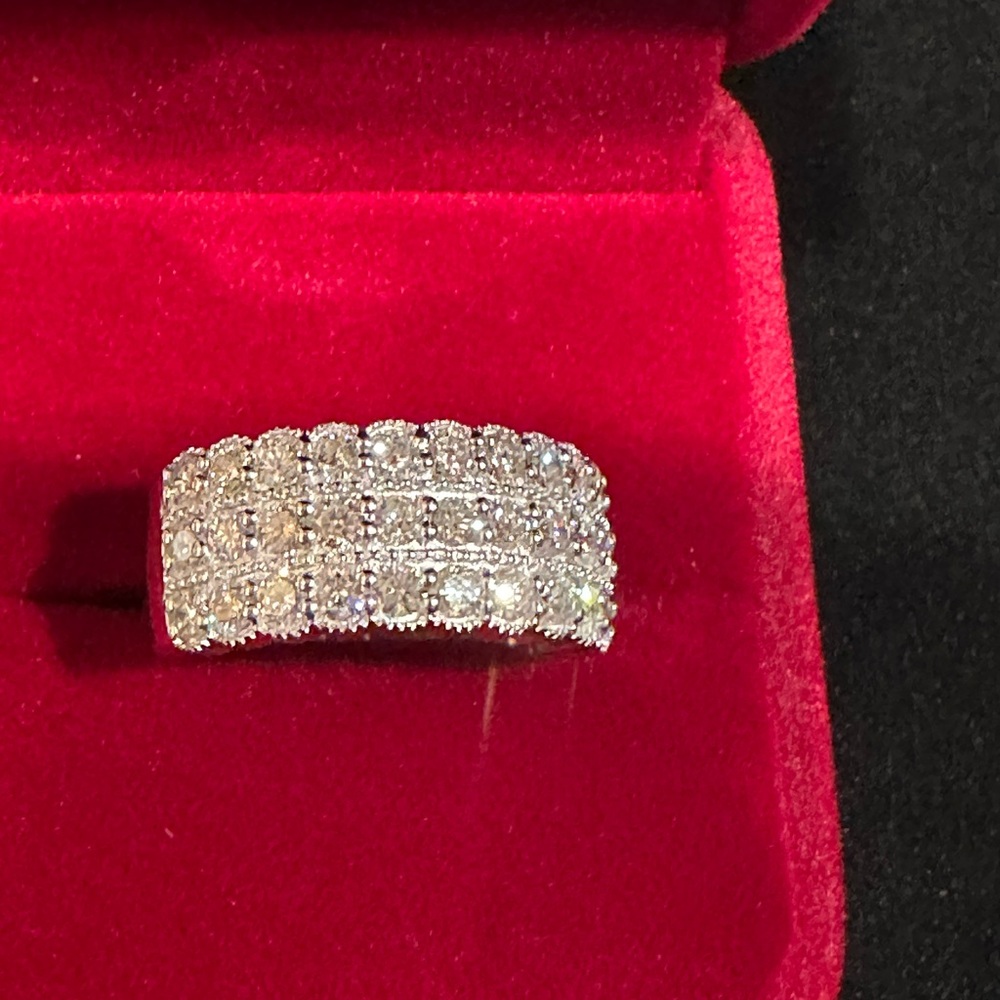 NEW 1.56 VS lab diamond ring